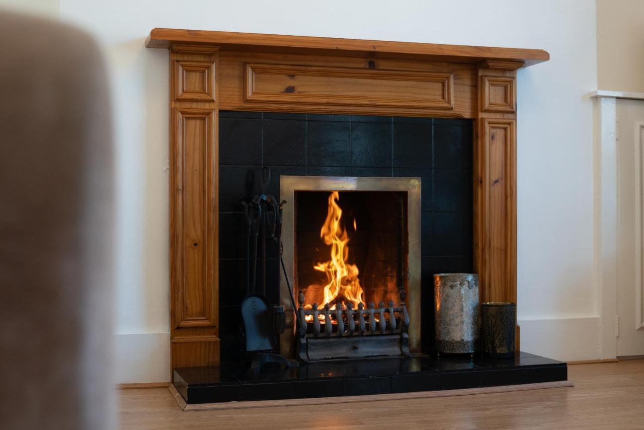 Dwellcome Home Ltd 1 Bed Apt, Half Mile To Union Street Yet Quiet, Free Parking, Fast Wifi, Ideal For Long Term Contractor, Etc Stays, Fully Equipped Kitchen, Regular Housekeeping Option - See Our Site For Assurance Aberdeen Exterior foto